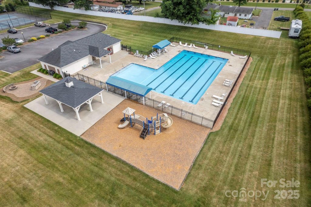listing image 40