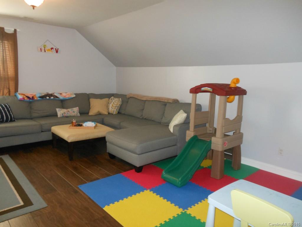 Colonial Village - Residential