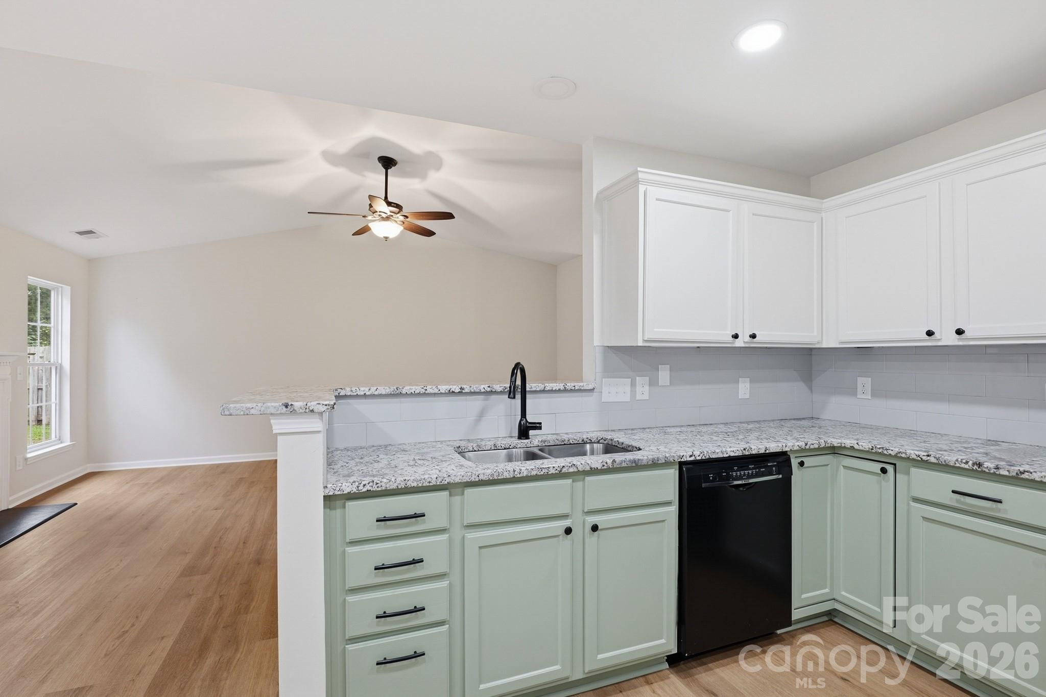 5123 Sunburst Lane