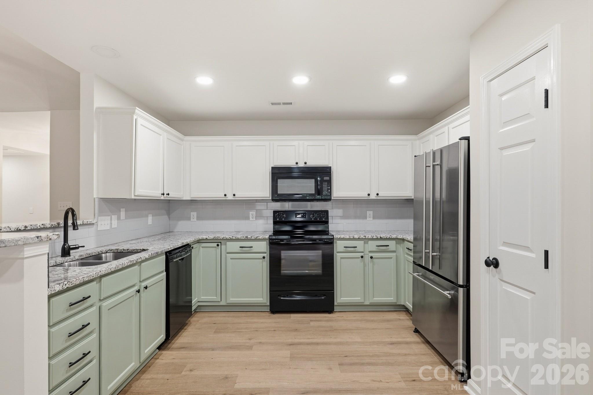 5123 Sunburst Lane