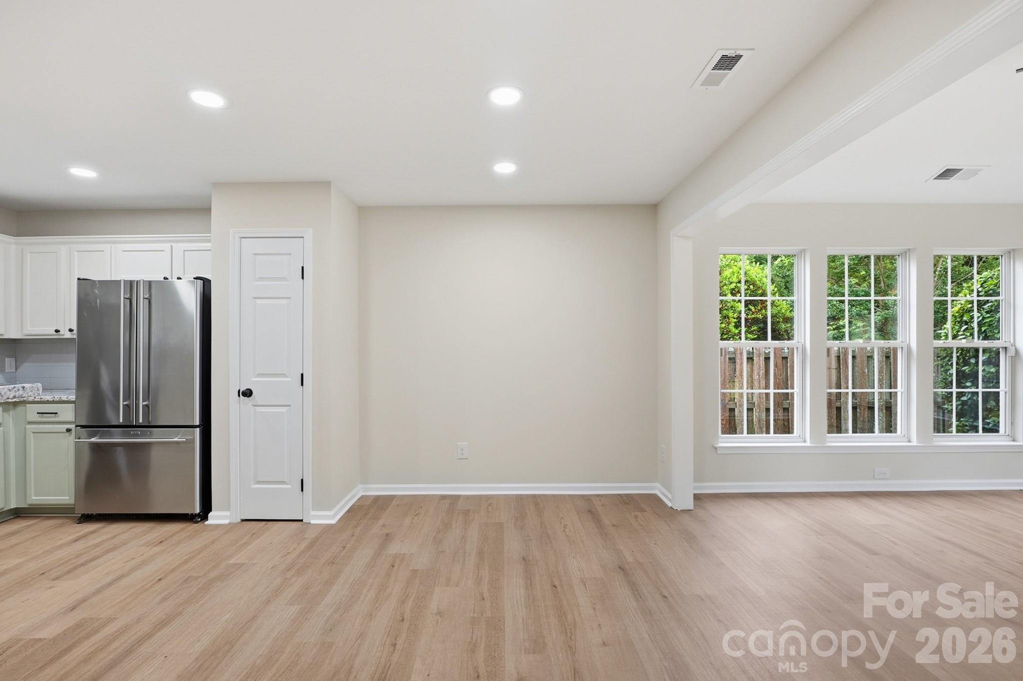 5123 Sunburst Lane