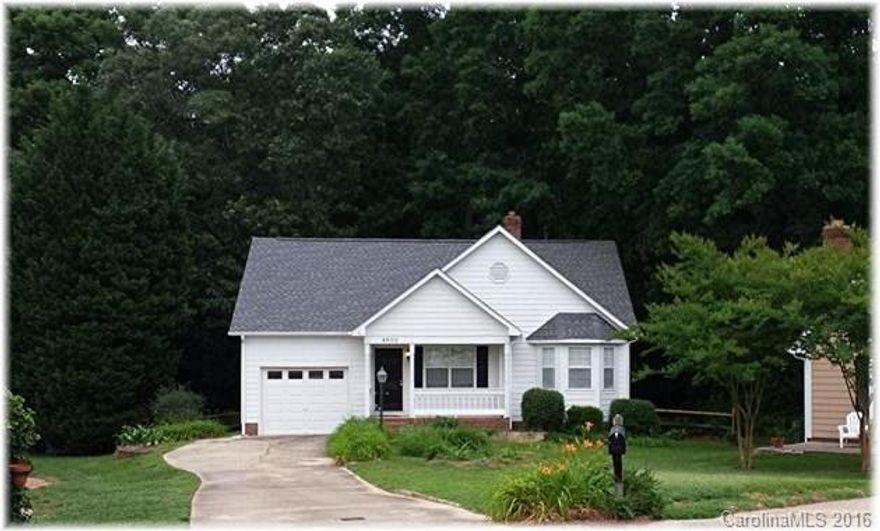 3 bedroom 2 bath ranch home located in a quiet cul-de-sac. Excellent location near Sun Valley/Shiloh schools, South Piedmont Community College and local restaurants. Open living room, new flooring. Nice kitchen, updated master bath and guest bath. Walk-in closet in master bedroom. Refrigerator & newer washer/dryer inc. Private, fenced backyard and deck overlook large wooded area. Single car garage w/remote. Ready to move in.