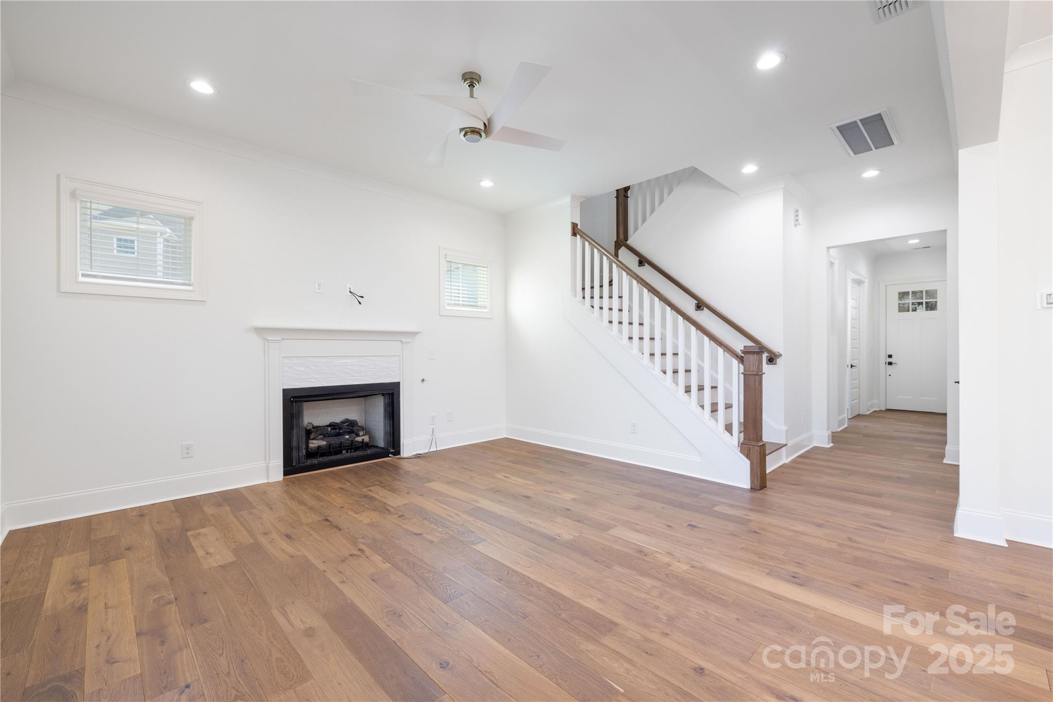 302 Lincoln Street