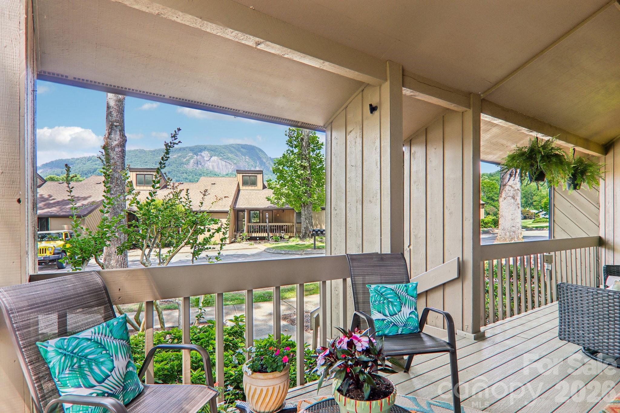 147 W Lake Drive S 1206