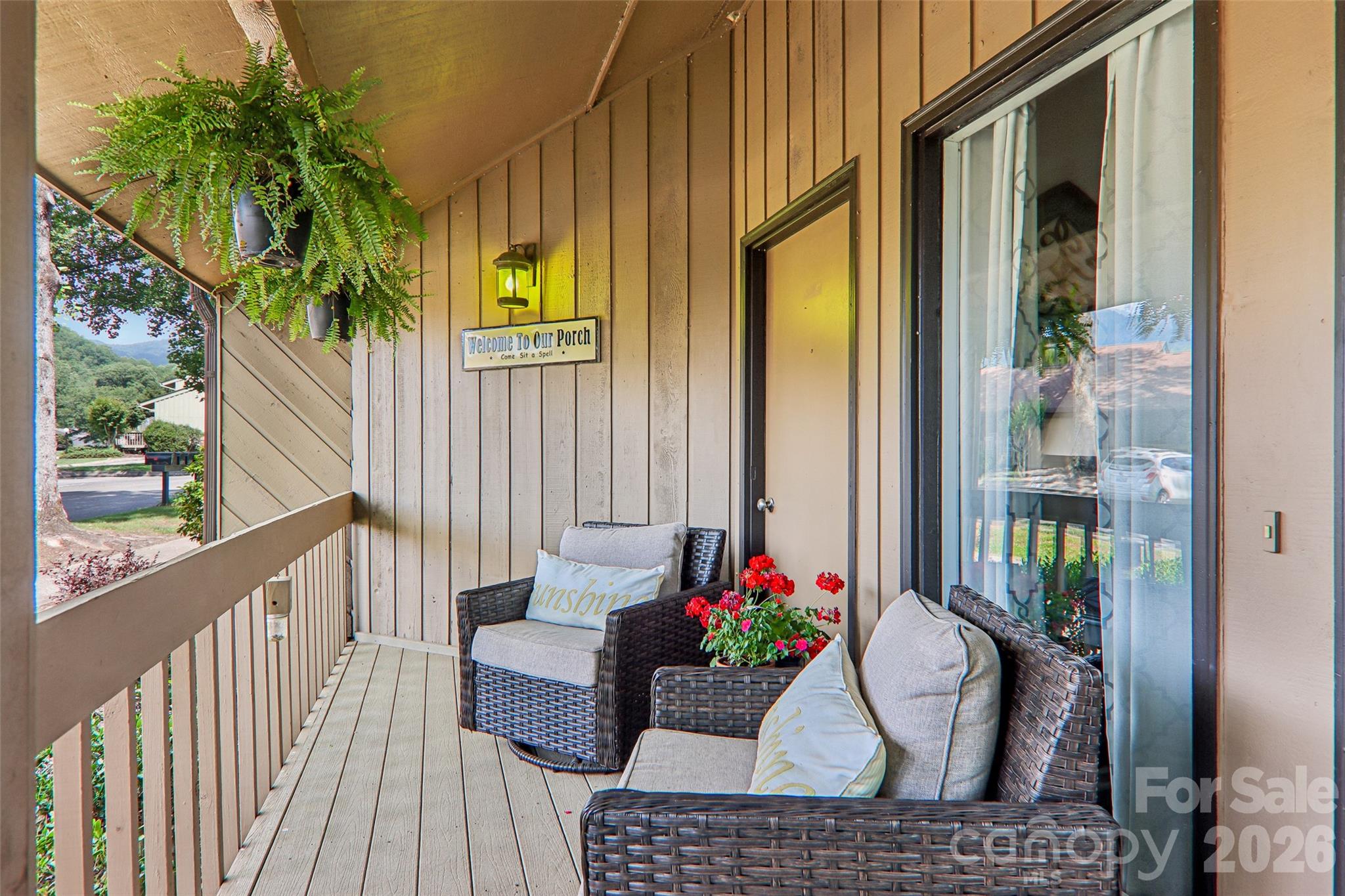 147 W Lake Drive S 1206