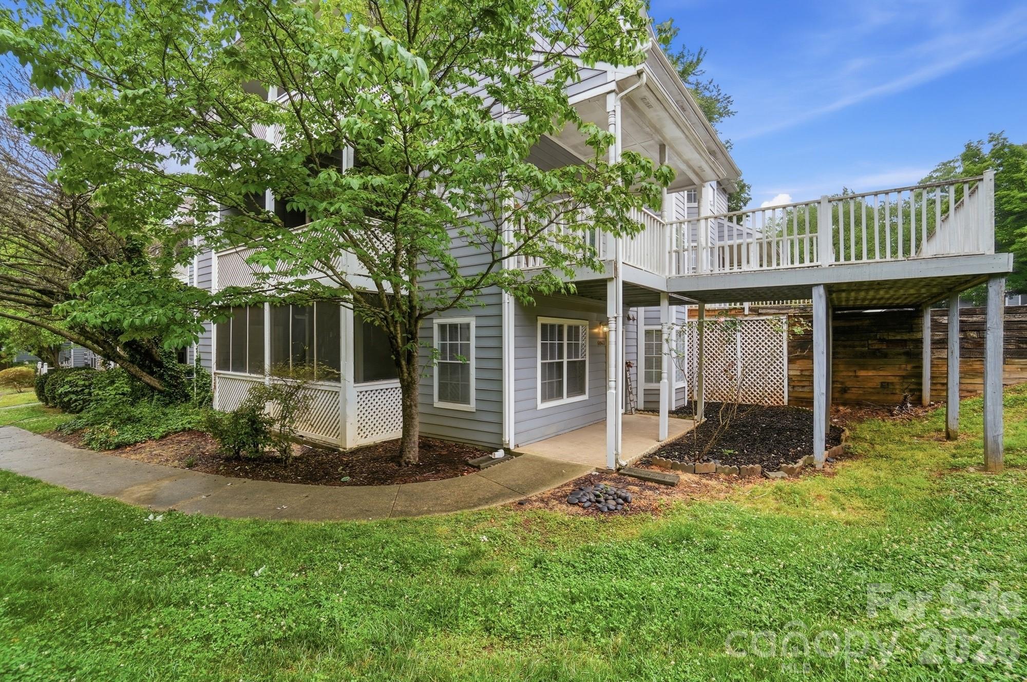 6043 Green Forest Drive