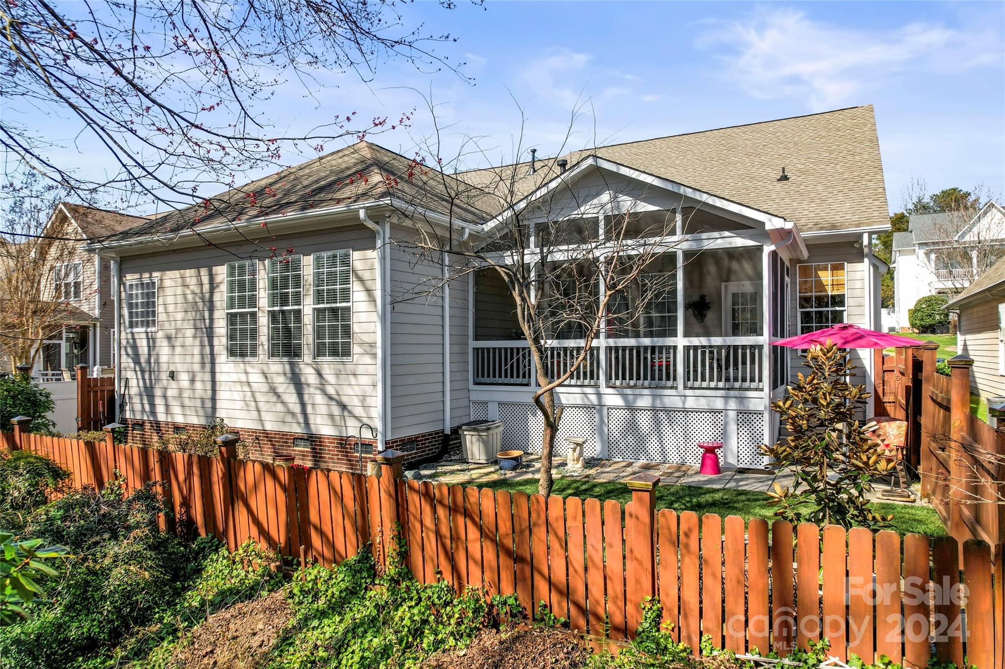 Chestnut Oaks - Residential