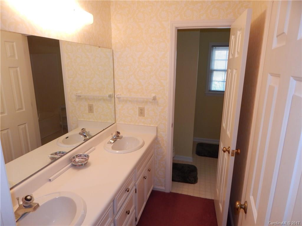 Oakhurst - Residential