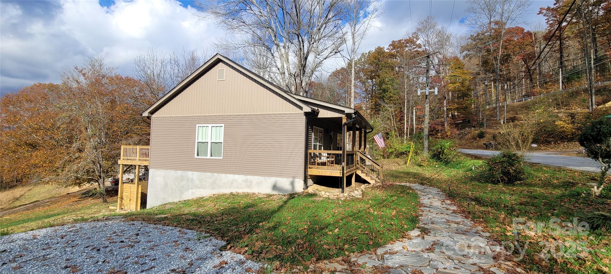 132 Connestee Road