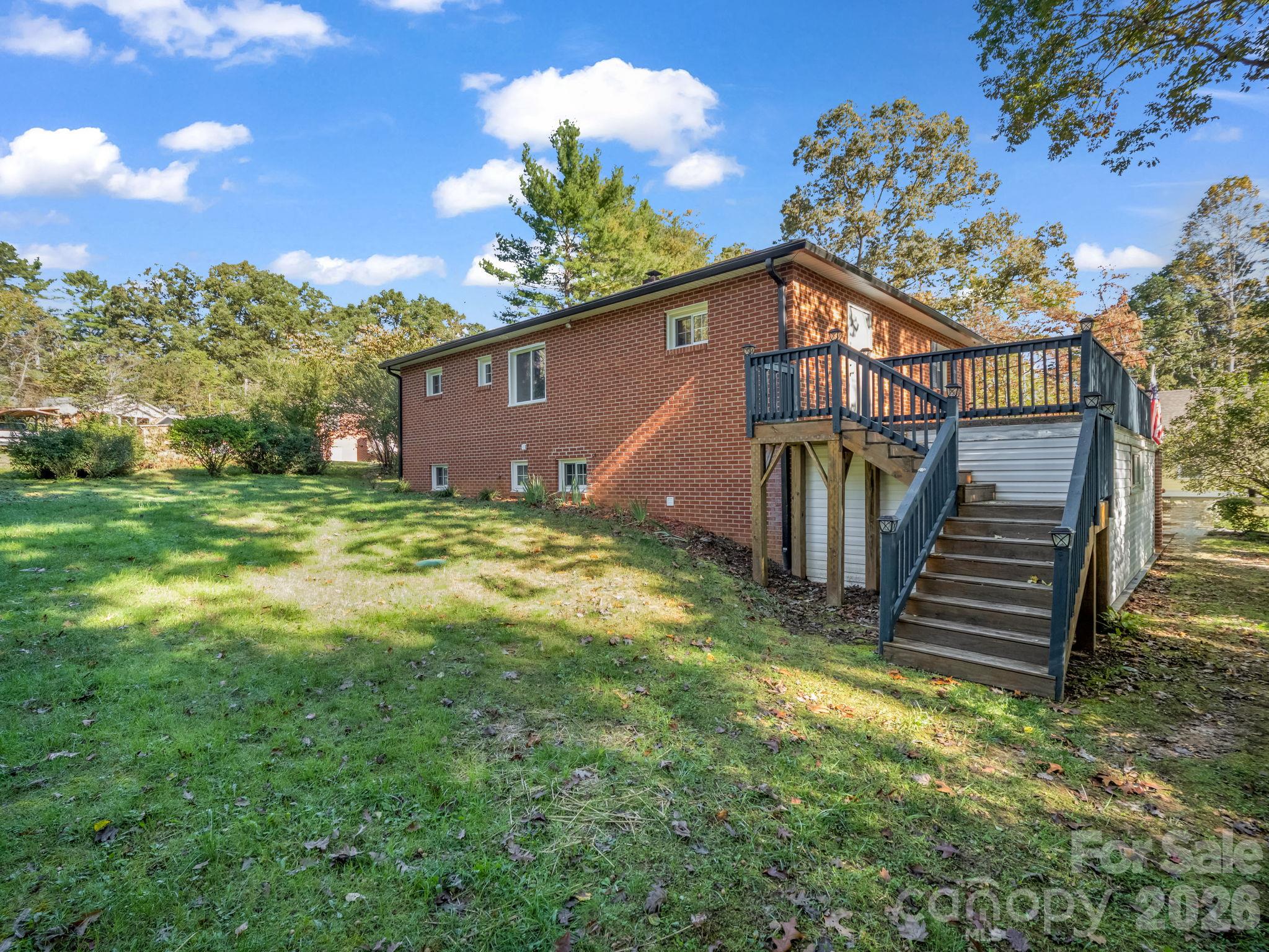 88 Lake Rugby Drive