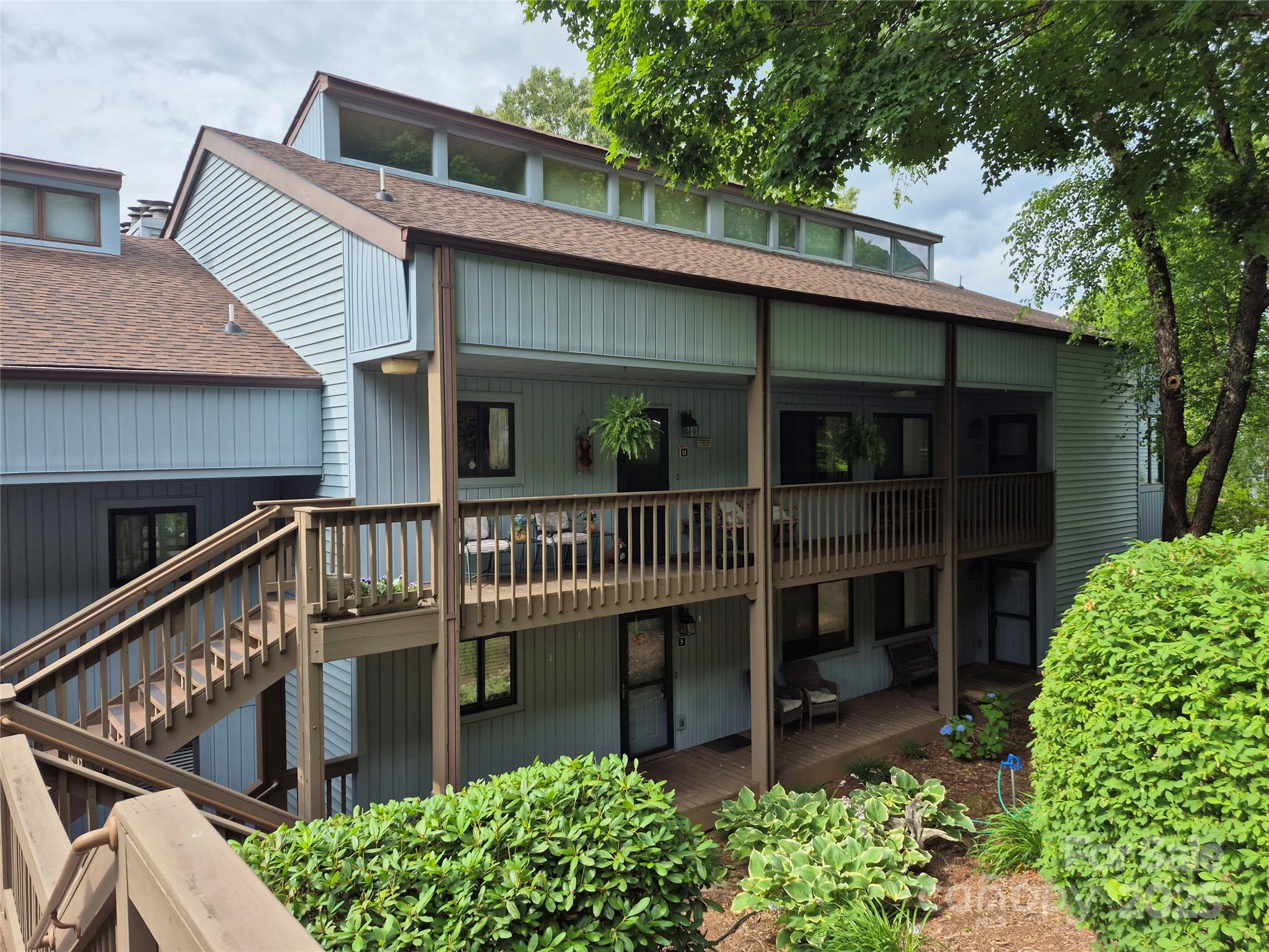 87 Willow Road B-6