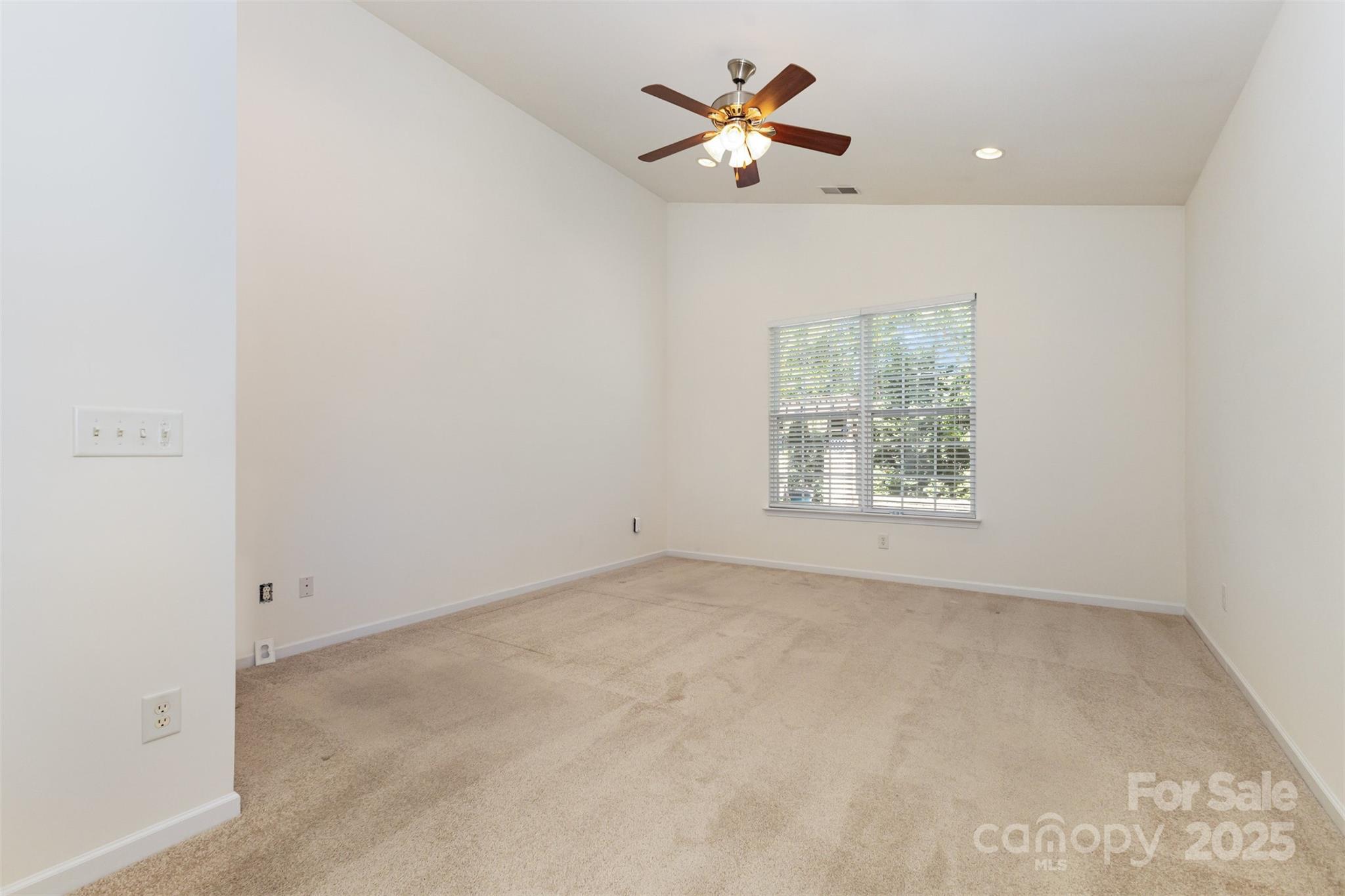 Four Seasons At Gold Hill - Residential