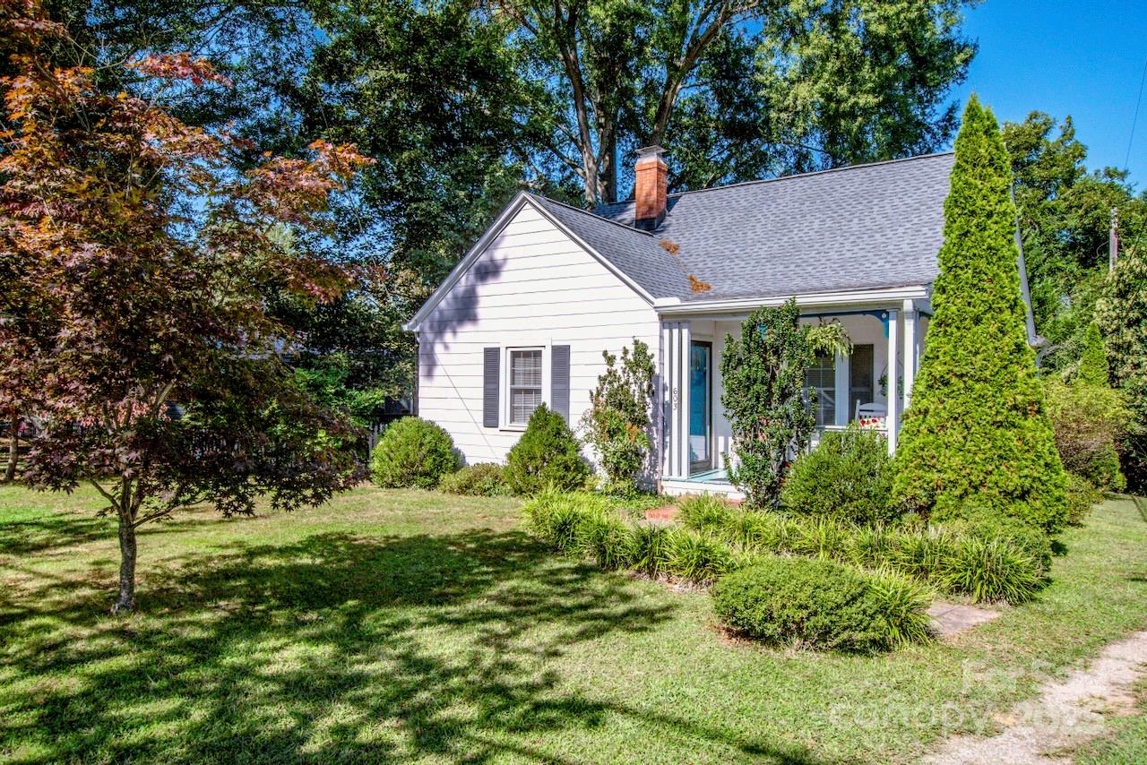 Country Club Estates - Residential