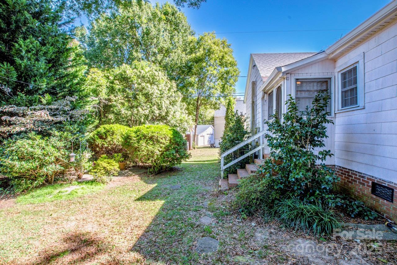 Country Club Estates - Residential