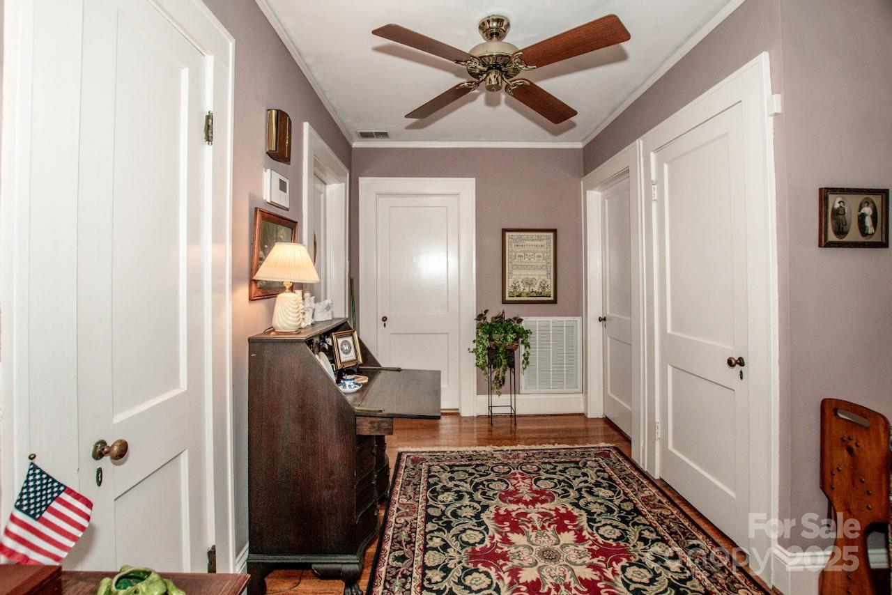 Country Club Estates - Residential