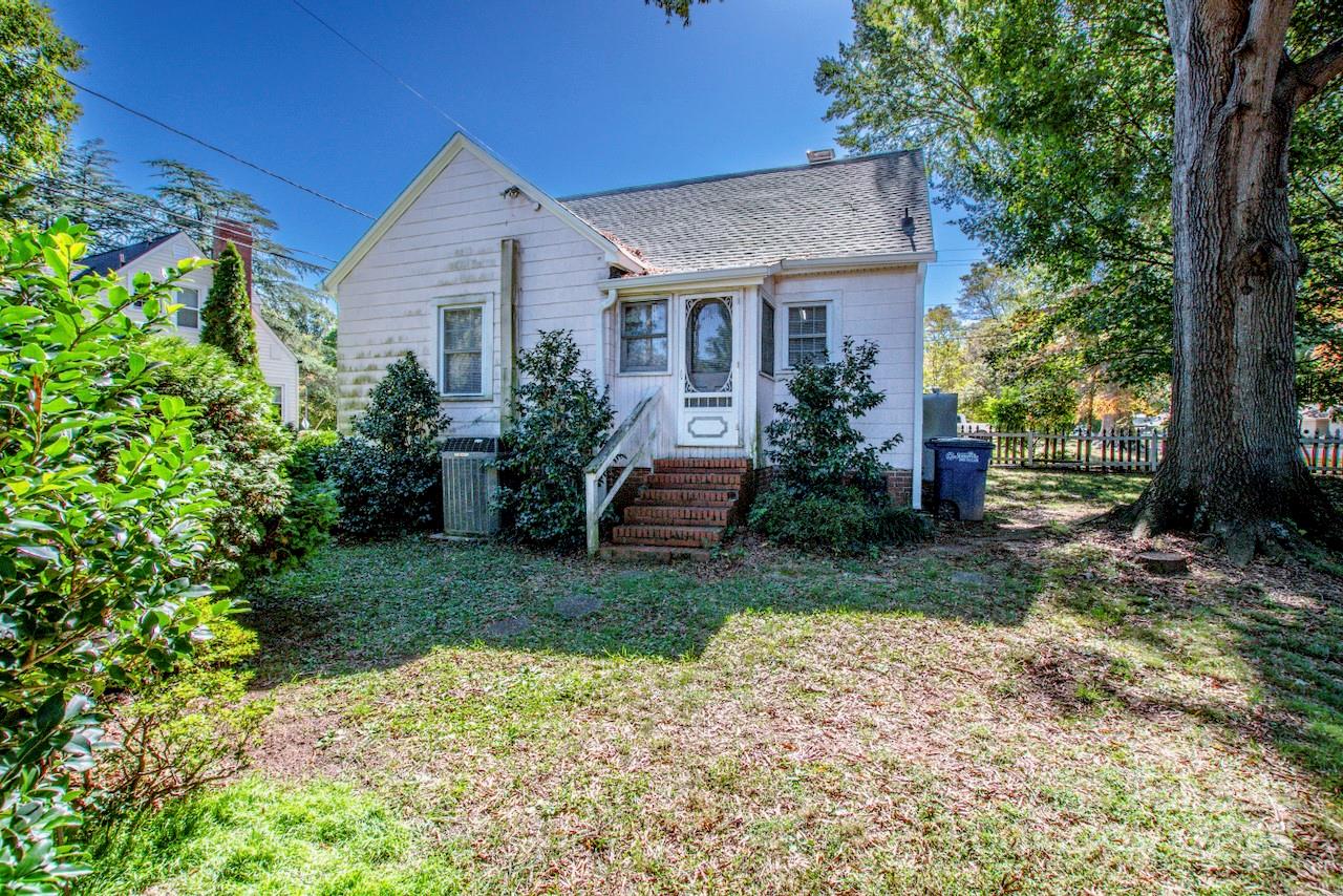 Country Club Estates - Residential