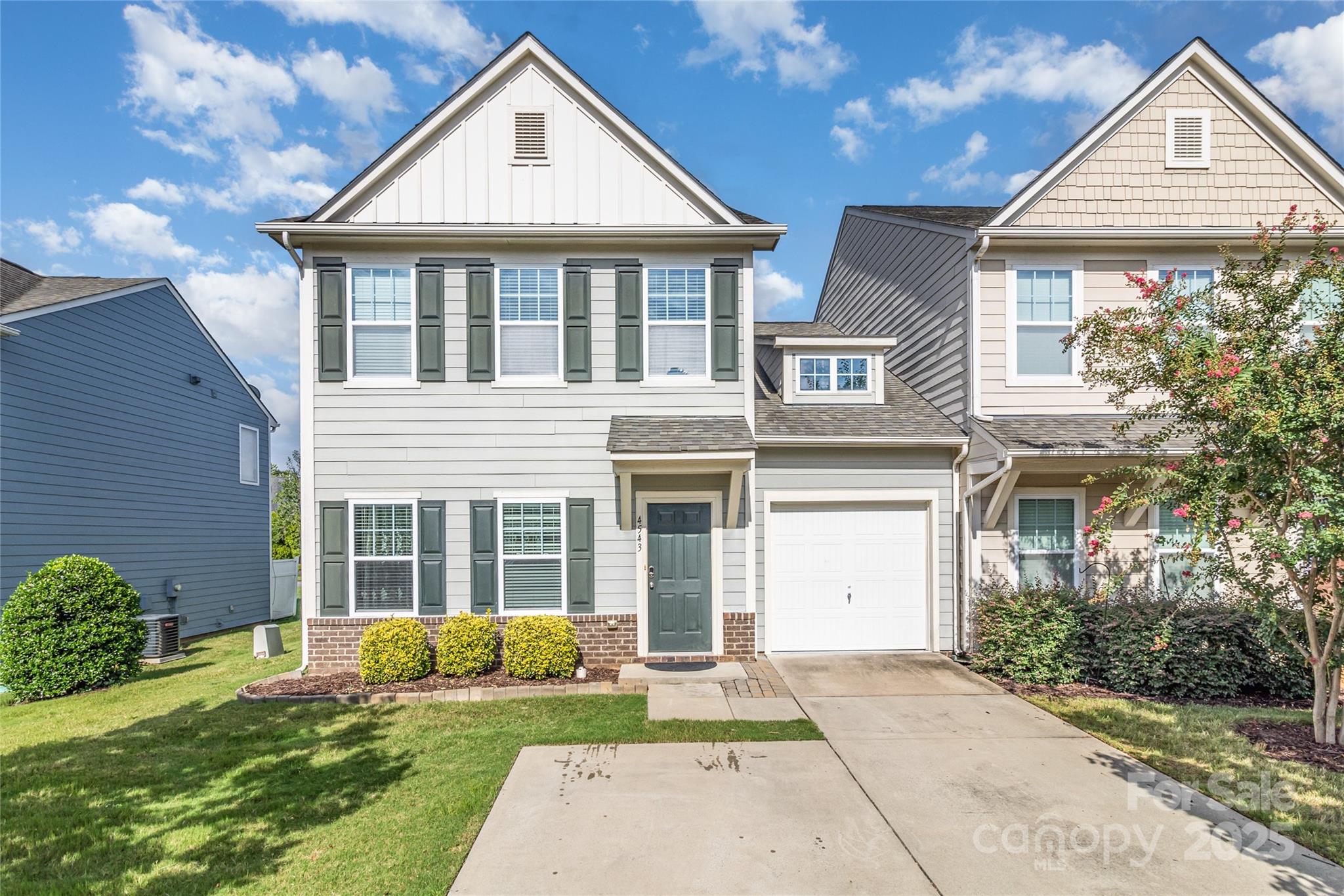 4543 Tradd Circle