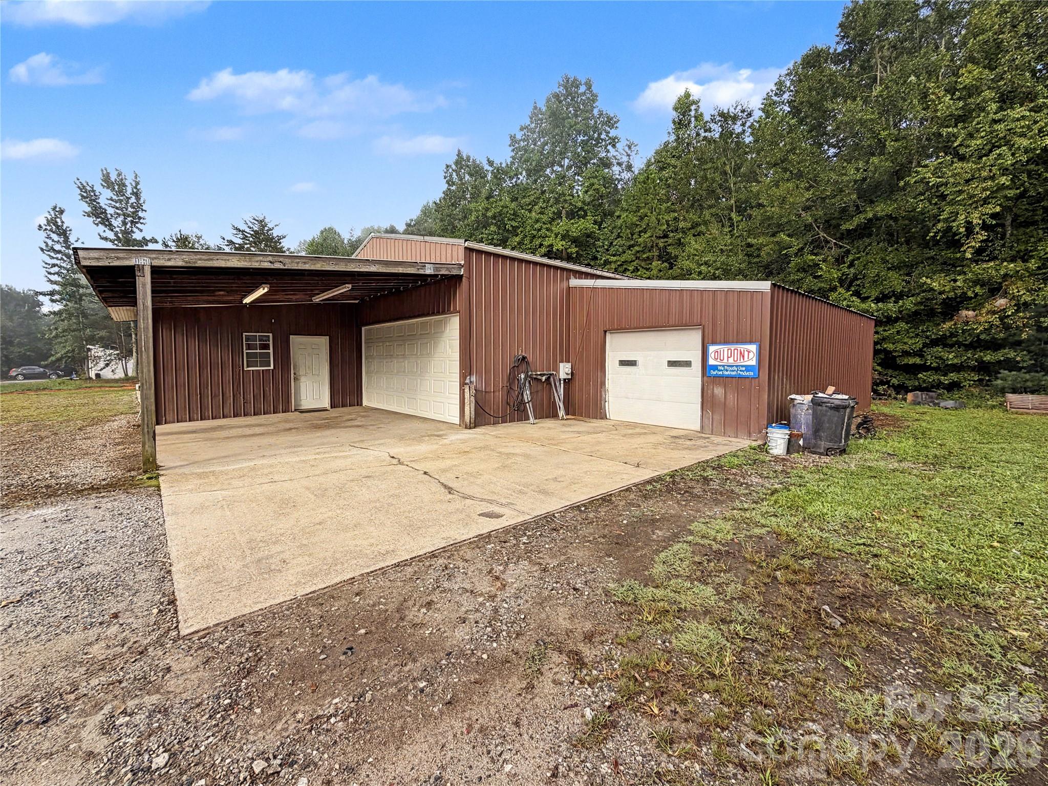 2330 Oakland Road