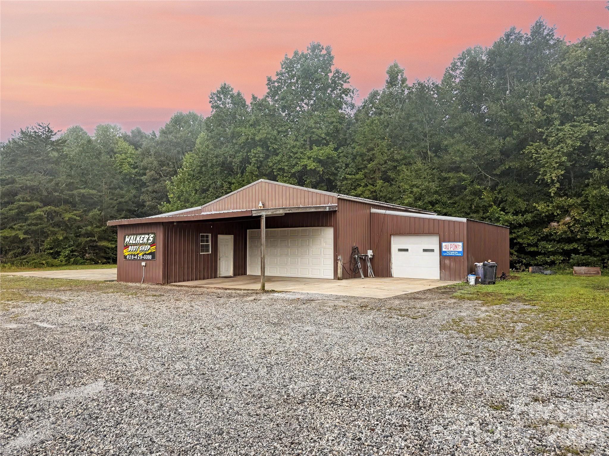 2330 Oakland Road