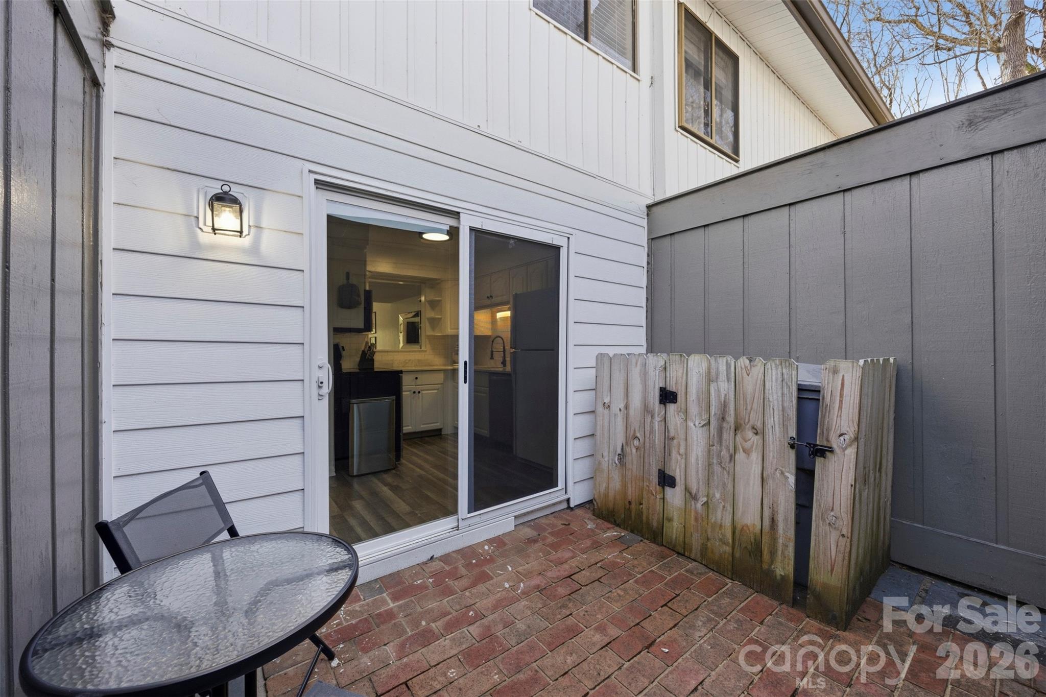 Sir Johns Hill - Residential