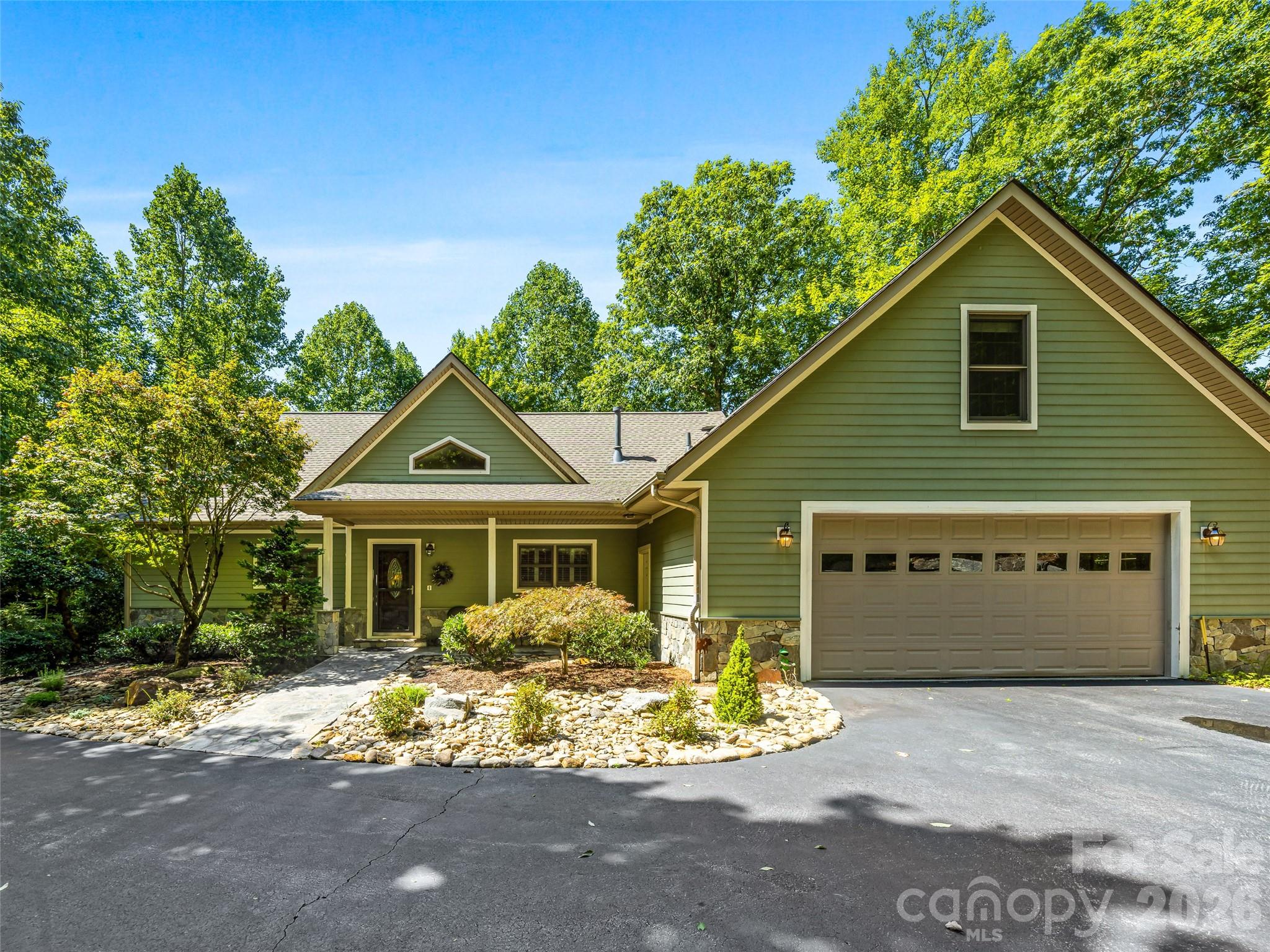 38 Mountain Crest Drive