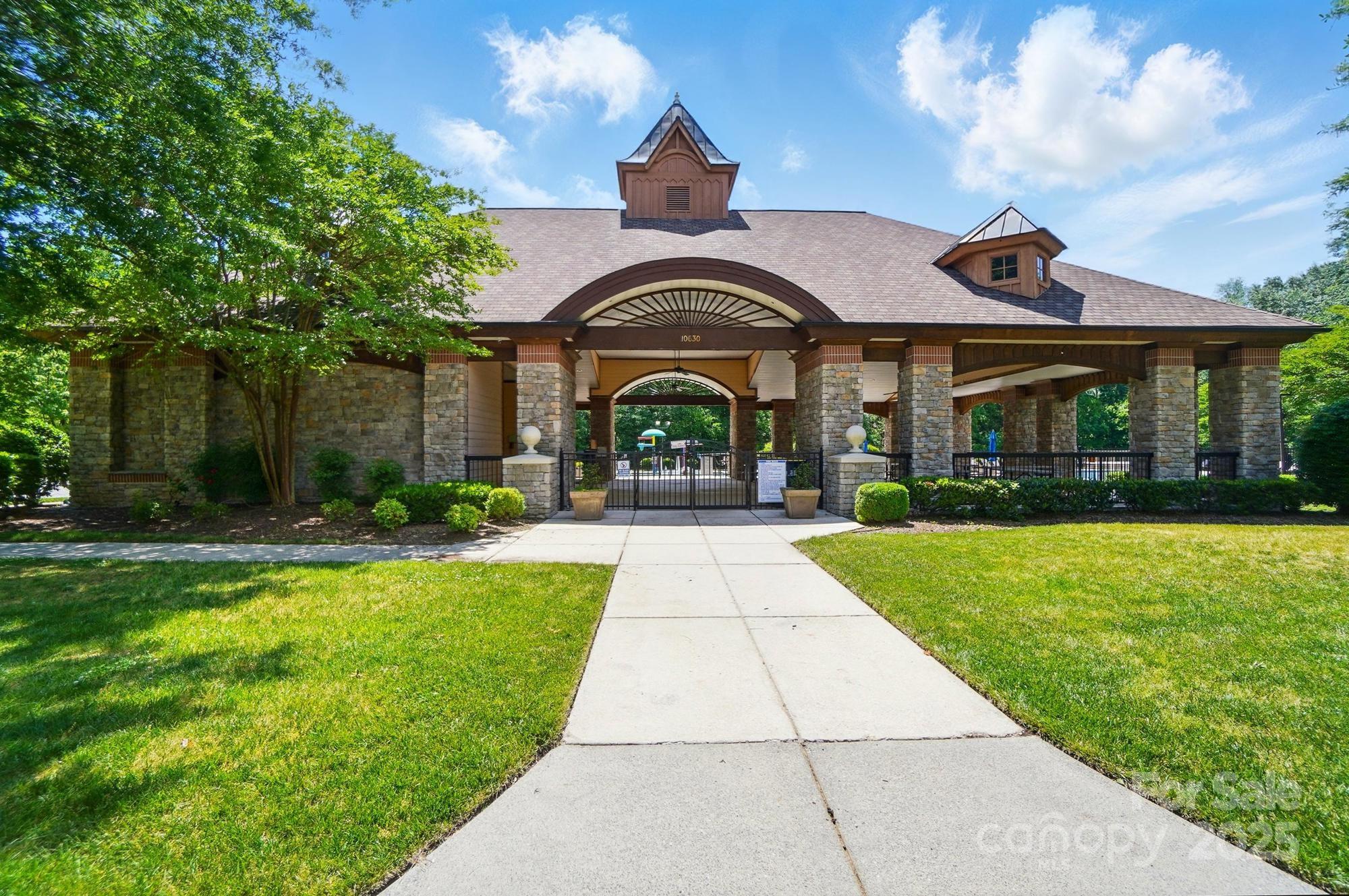 Huntington Forest - Residential