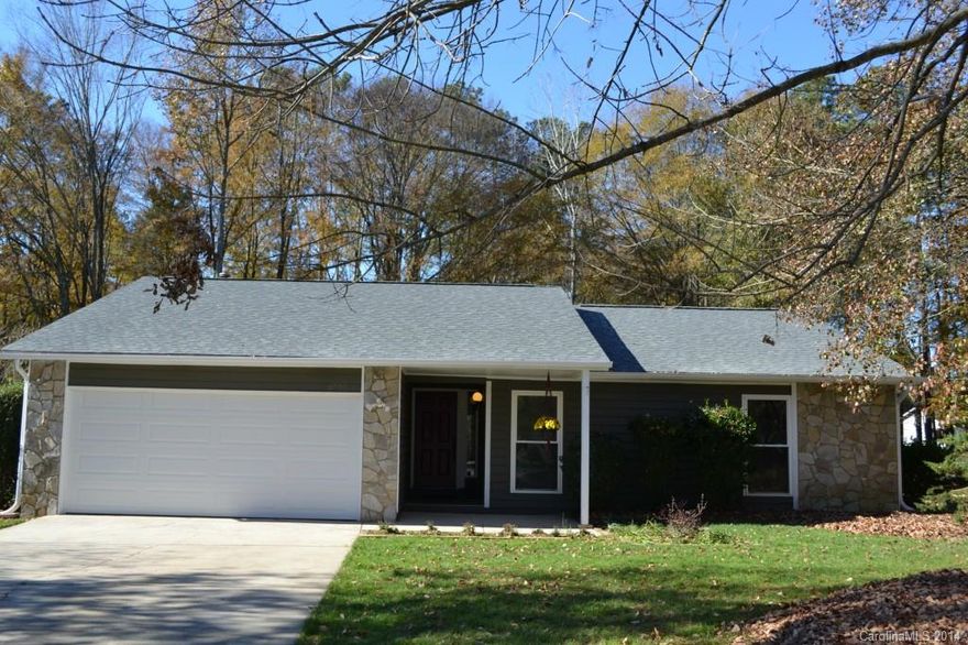 LOCATION LOCATION!! GREAT RANCH HOME/SPLIT FLOOR PLAN IN BALLANTYNE AREA!! LARGE PRIVATE FLAT YARD PERFECT FOR GRILLING AND ENTERTAINING, FIRE PIT, WOODED LOT ON ALMOST HALF ACRE, GRANITE IN KITCHEN & BACK SPLASH, GAS COOK TOP, CANNED LIGHTS IN KITCHEN, MARBLE IN MASTER BATHROOM, TWO CLOSETS IN MASTER BEDROOM, CEILING FANS IN ALL ROOMS, NEW ROOF & GUTTERS 2014, NEW WINDOWS 2013, NEW SLIDING DOORS, NEW GARAGE DOOR, NEW CARPET, EXTERIOR FRESHLY PAINTED!! ARDREY KELL HS!! MUST SEE!! WILL NOT LAST!!