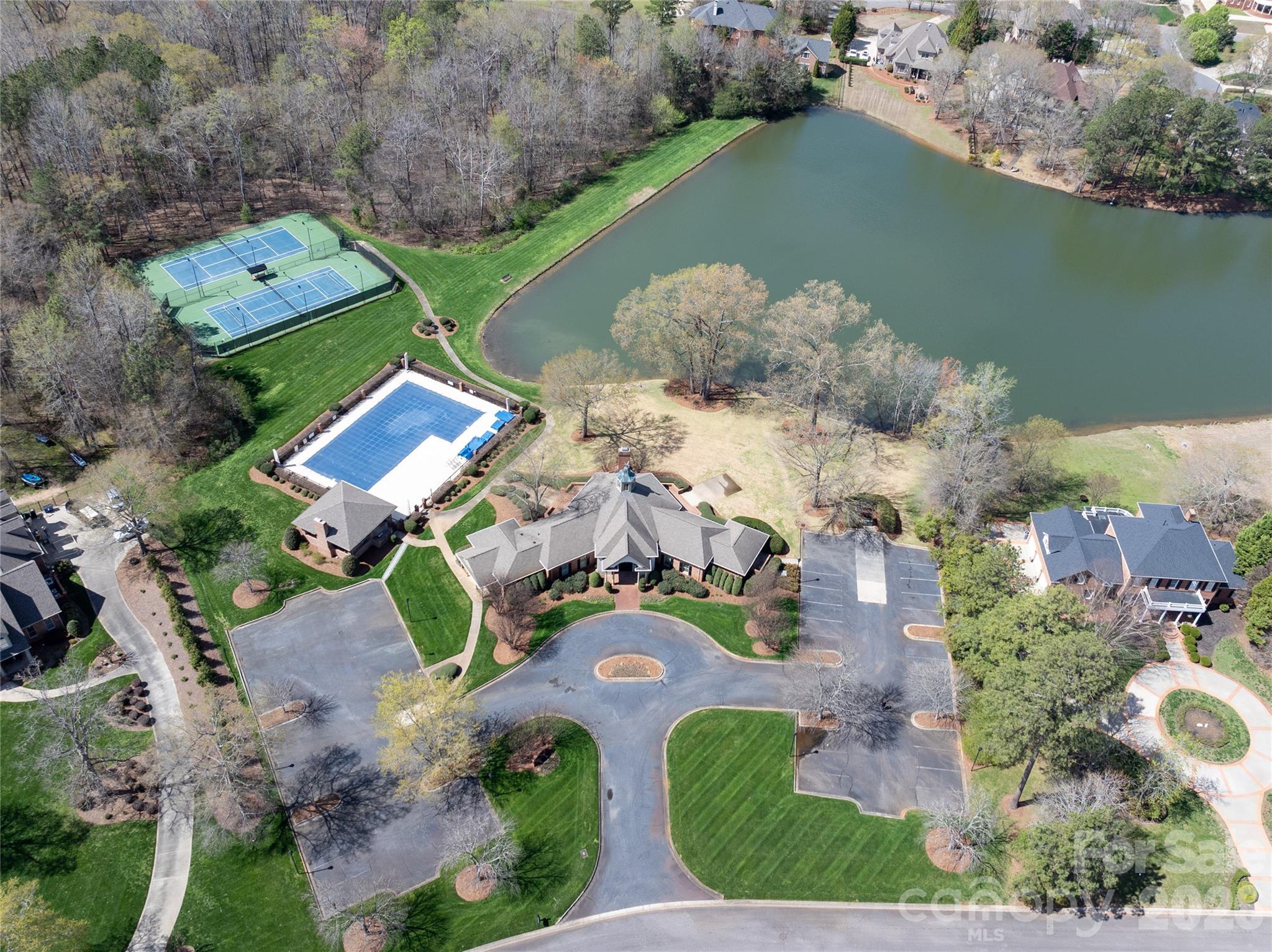 Meadow Lakes II - Residential