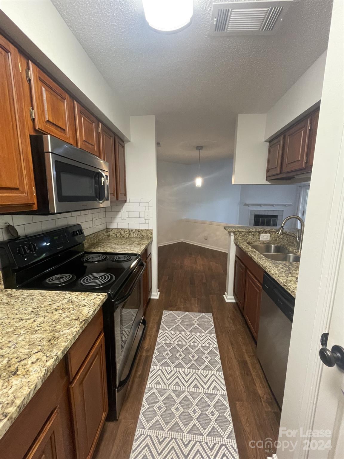 Admirals Quarters - Residential Lease