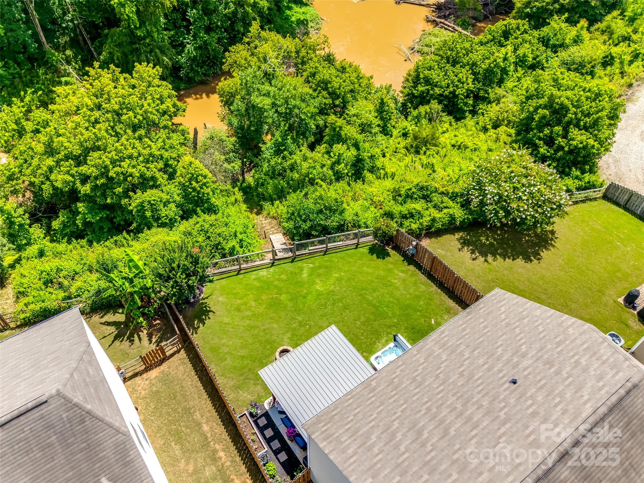 Almond Glen - Residential