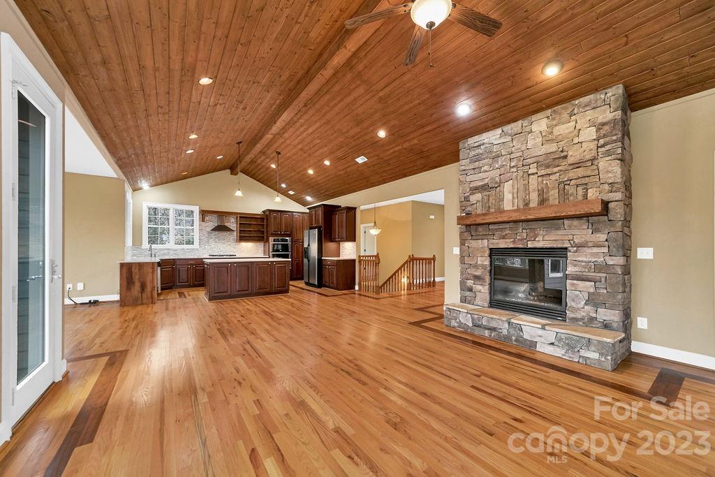 Connestee Falls - Residential