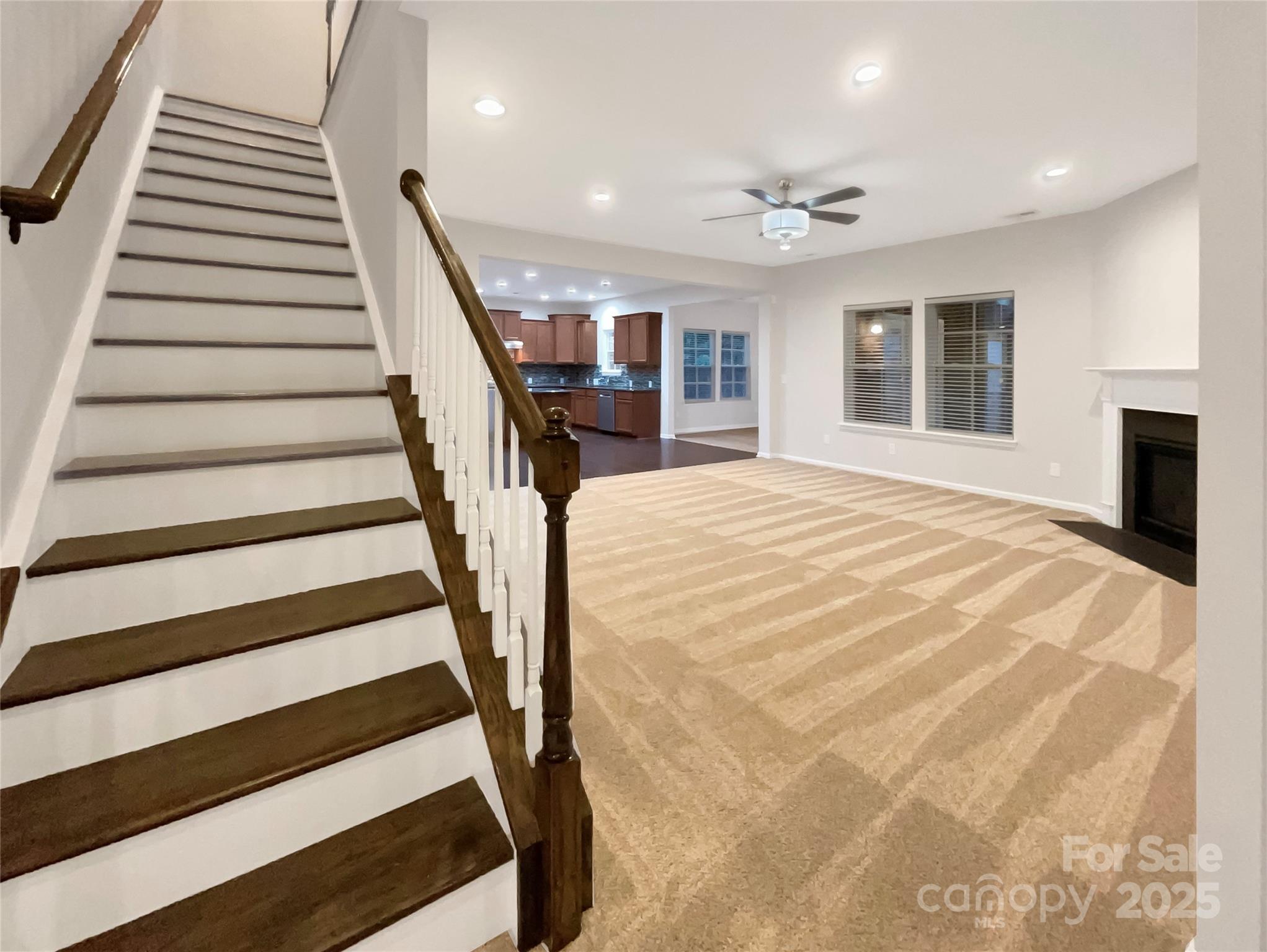 River Lakes - Residential