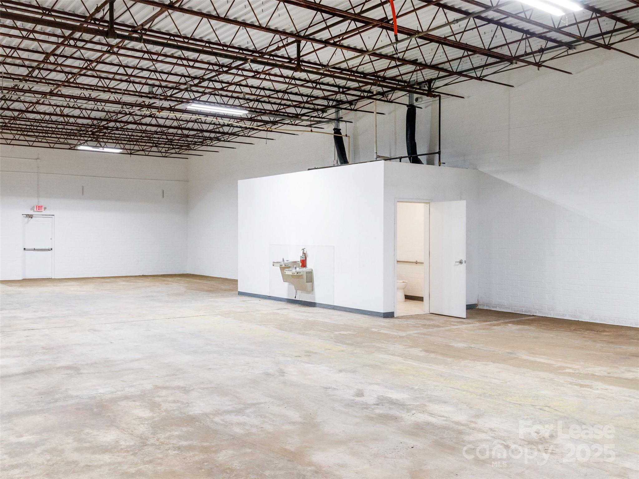 2026 Kingsley Drive 3