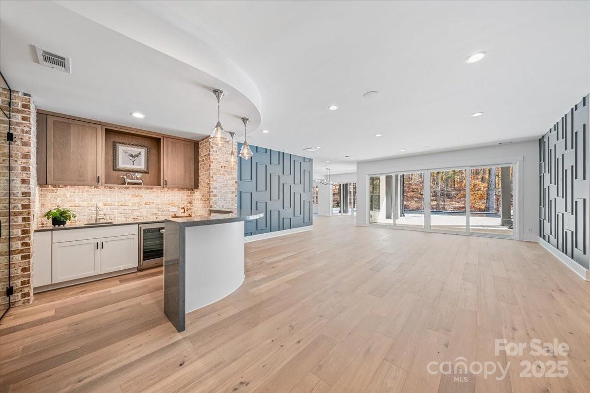 Copper Pine - Residential