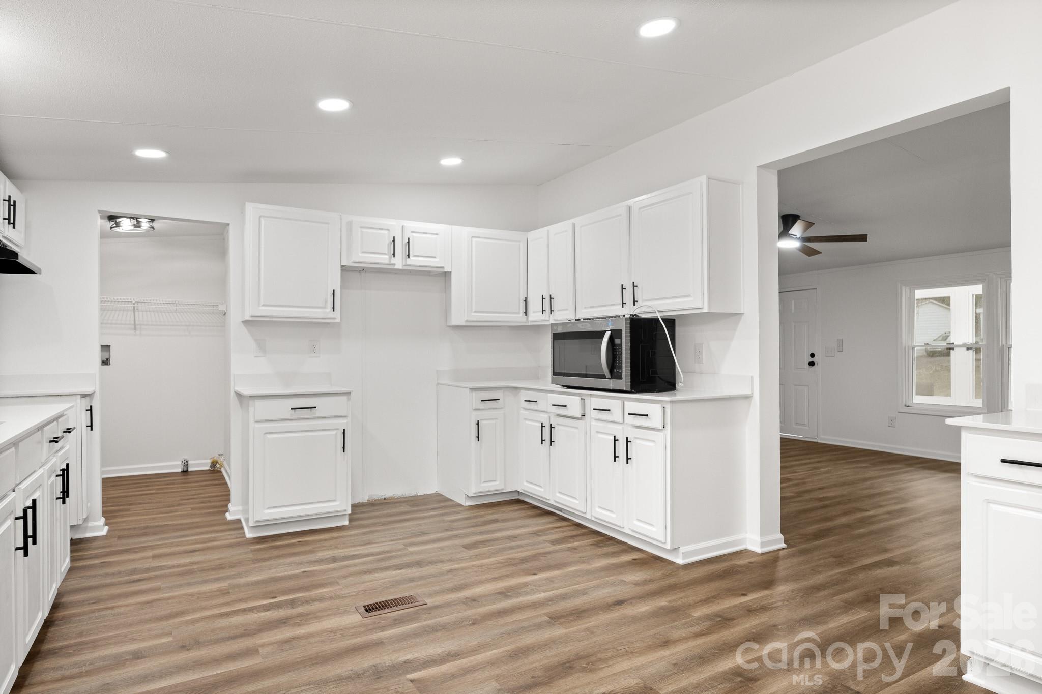 Lamplighter Village - Residential