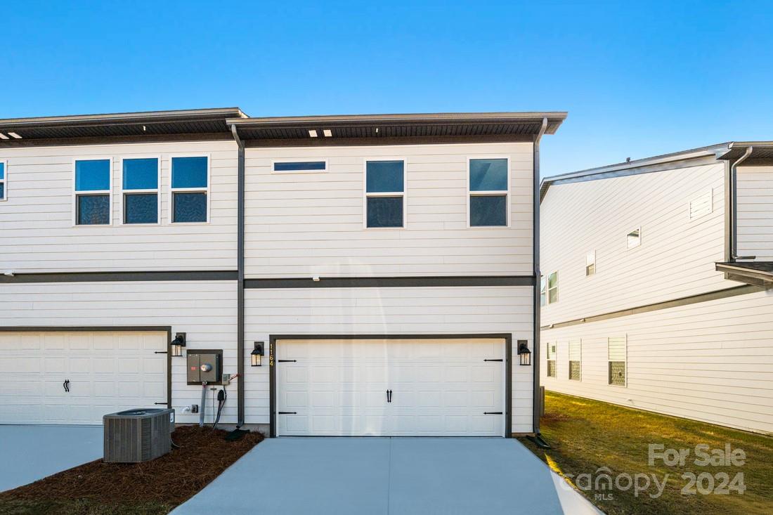 The Ridge at Sugar Creek - Residential