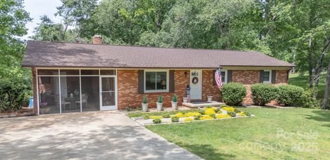 4515 Diamond Street Hudson NC 28638