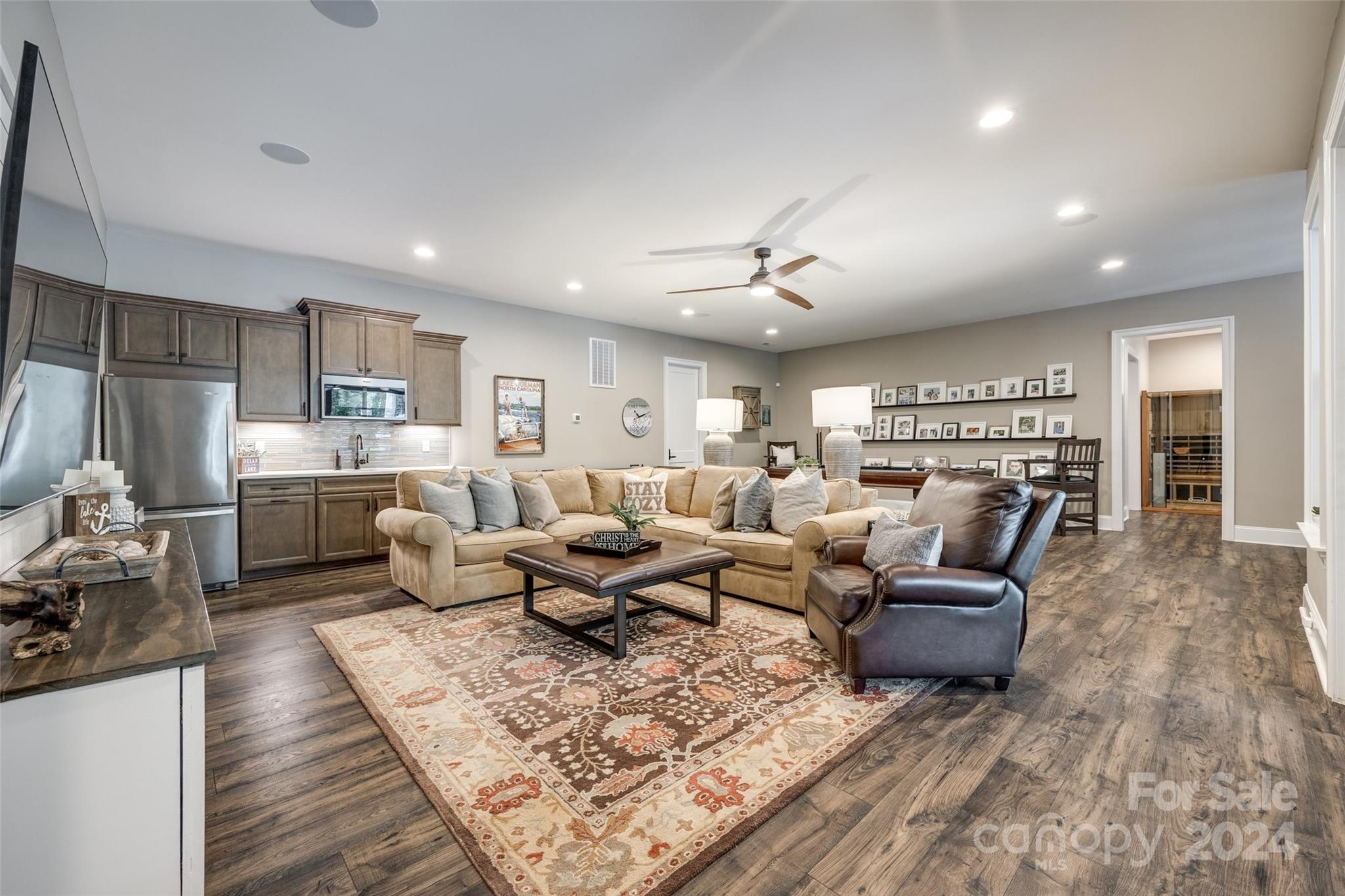 Shavenders Bluff - Residential