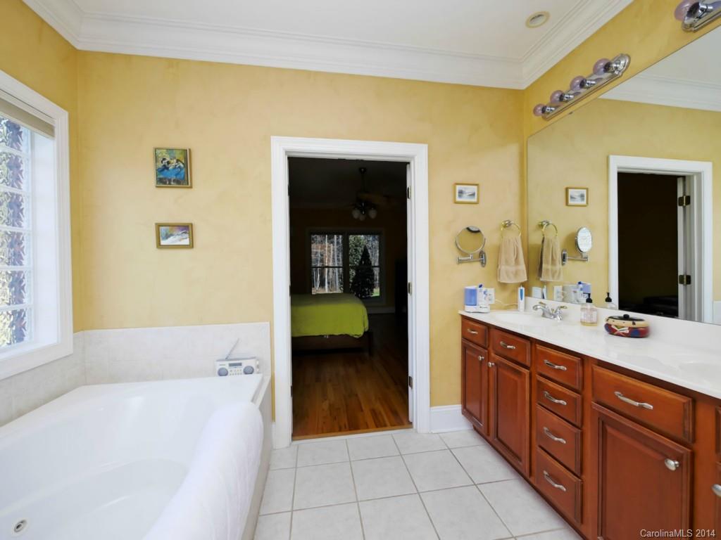 Tioga Pointe - Residential