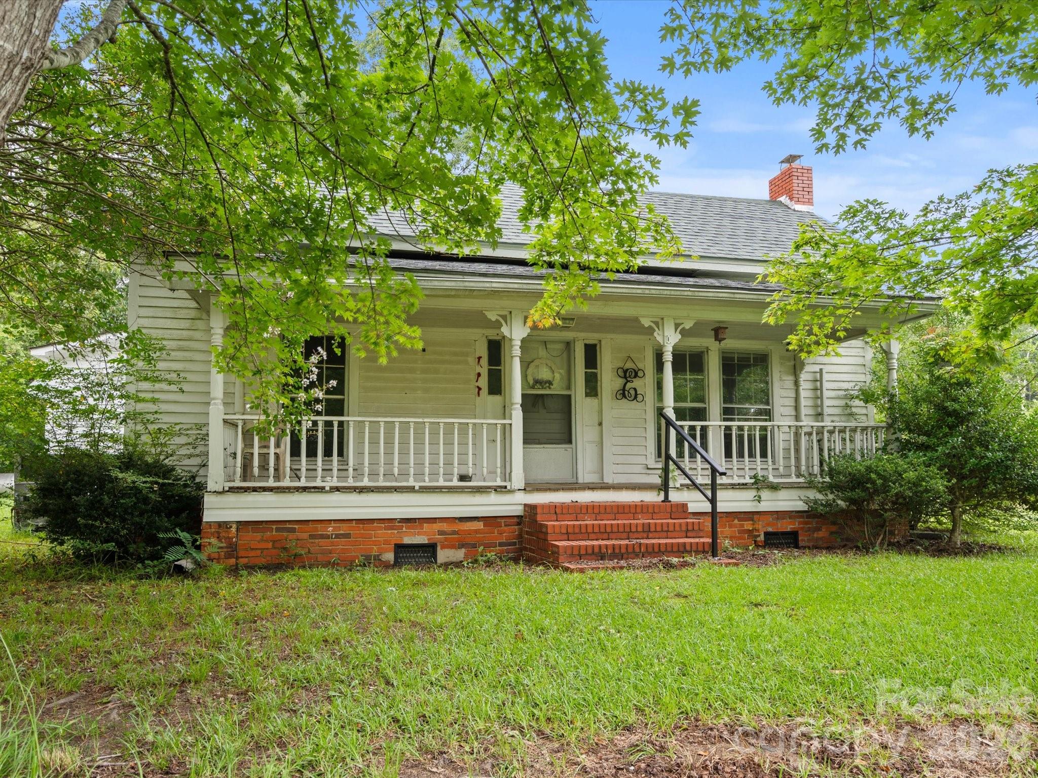 280 W Main Street