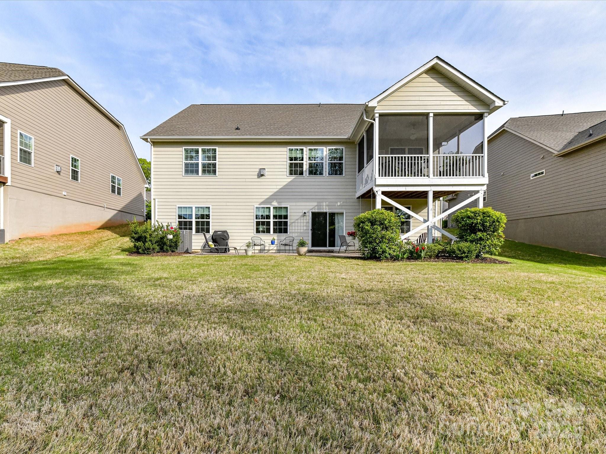 Tree Tops - Residential
