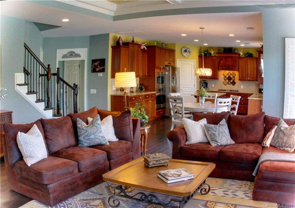 The Chimneys of Marvin - Residential