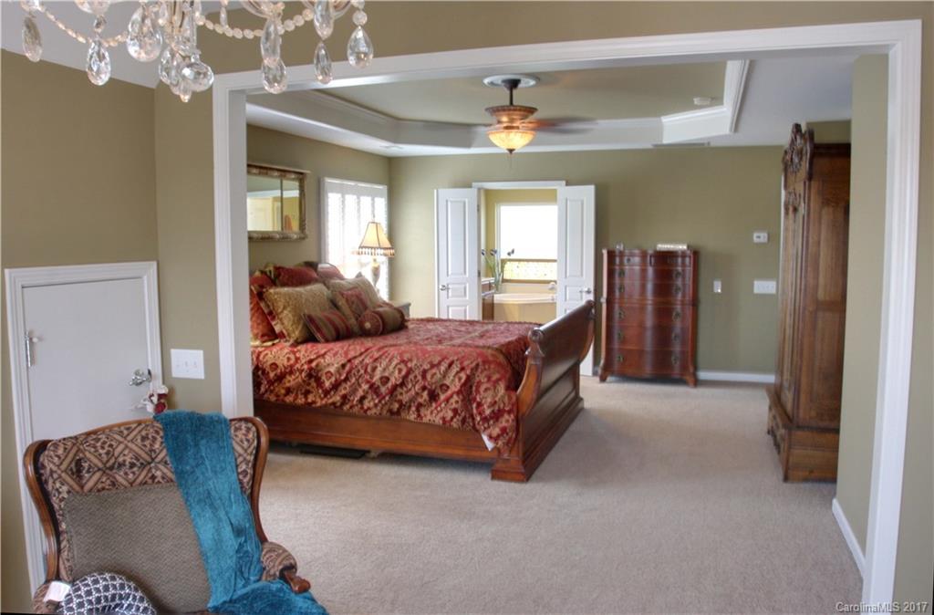 The Chimneys of Marvin - Residential