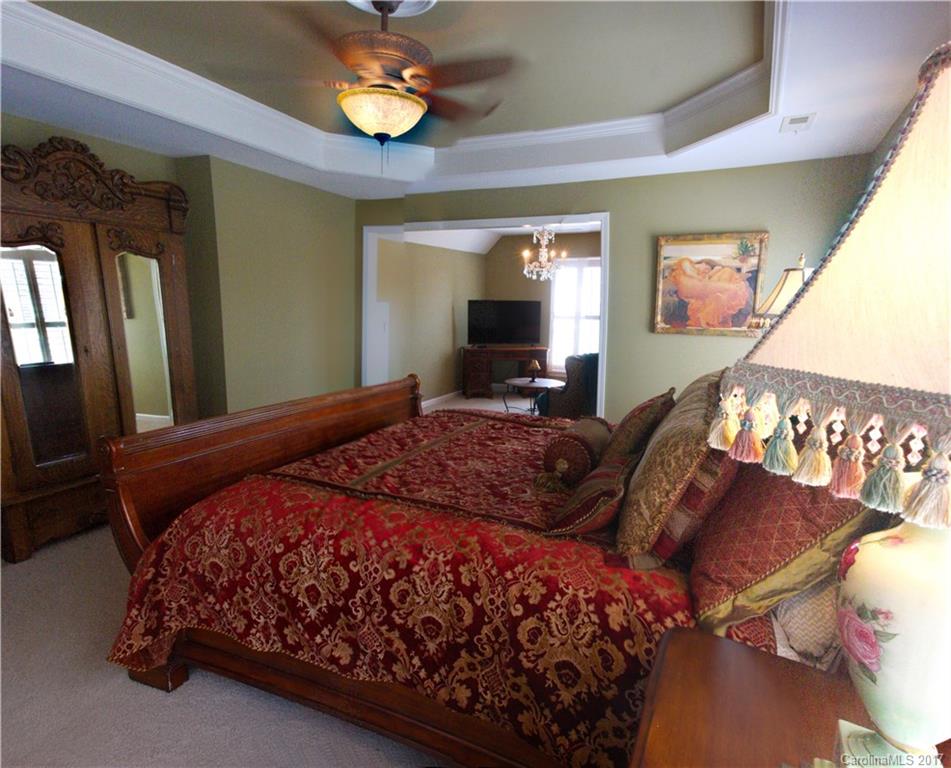 The Chimneys of Marvin - Residential