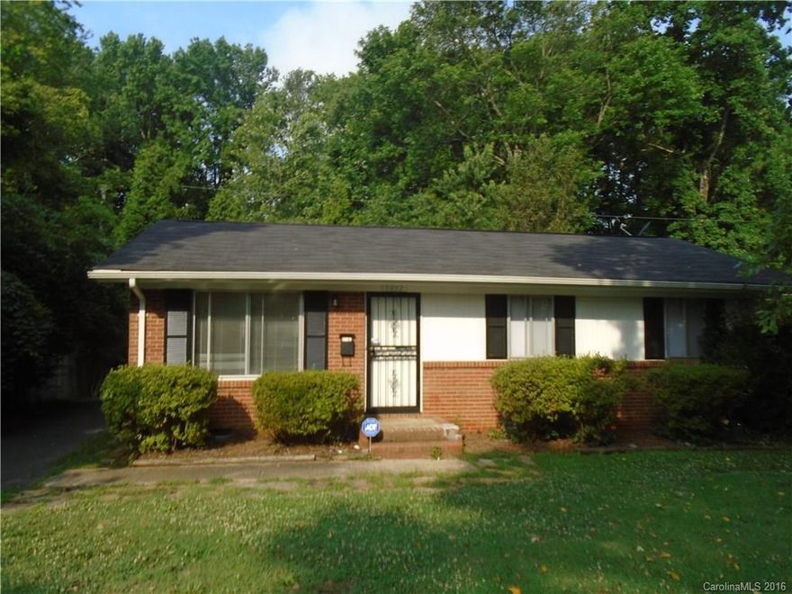 All brick ranch on landscaped lot, hardwoods in living room, hallway and 3 bedrooms. Beautiful back and front yards  with fence in the backyard.
