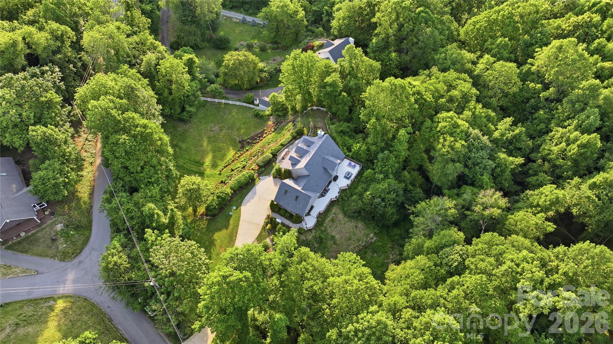 15 Racoon Point