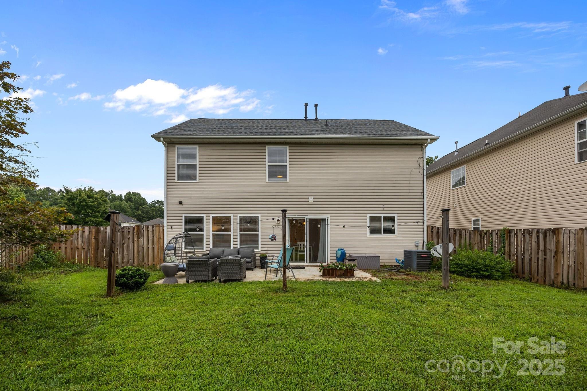 Hamilton Lakes - Residential