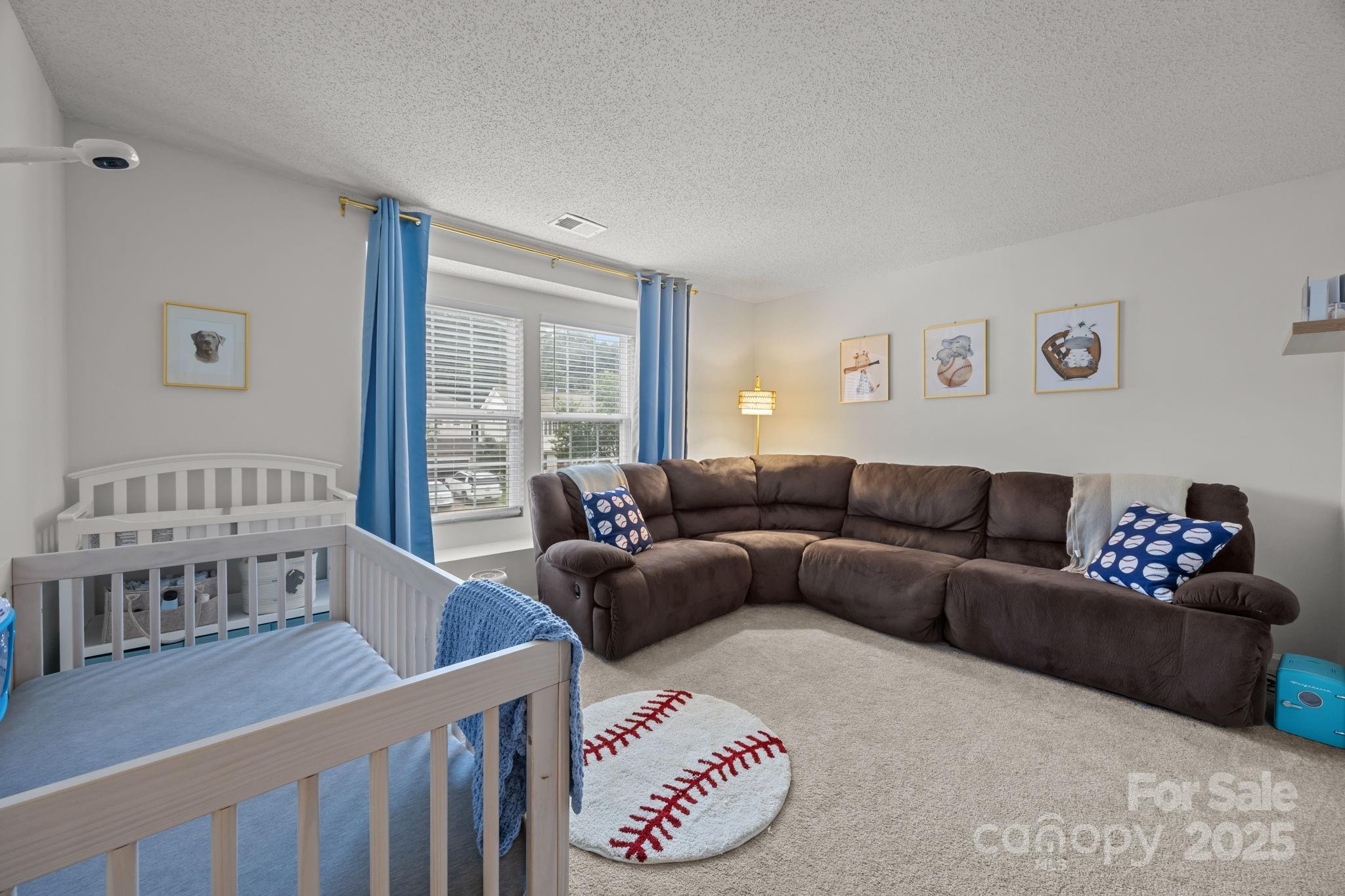 Hamilton Lakes - Residential