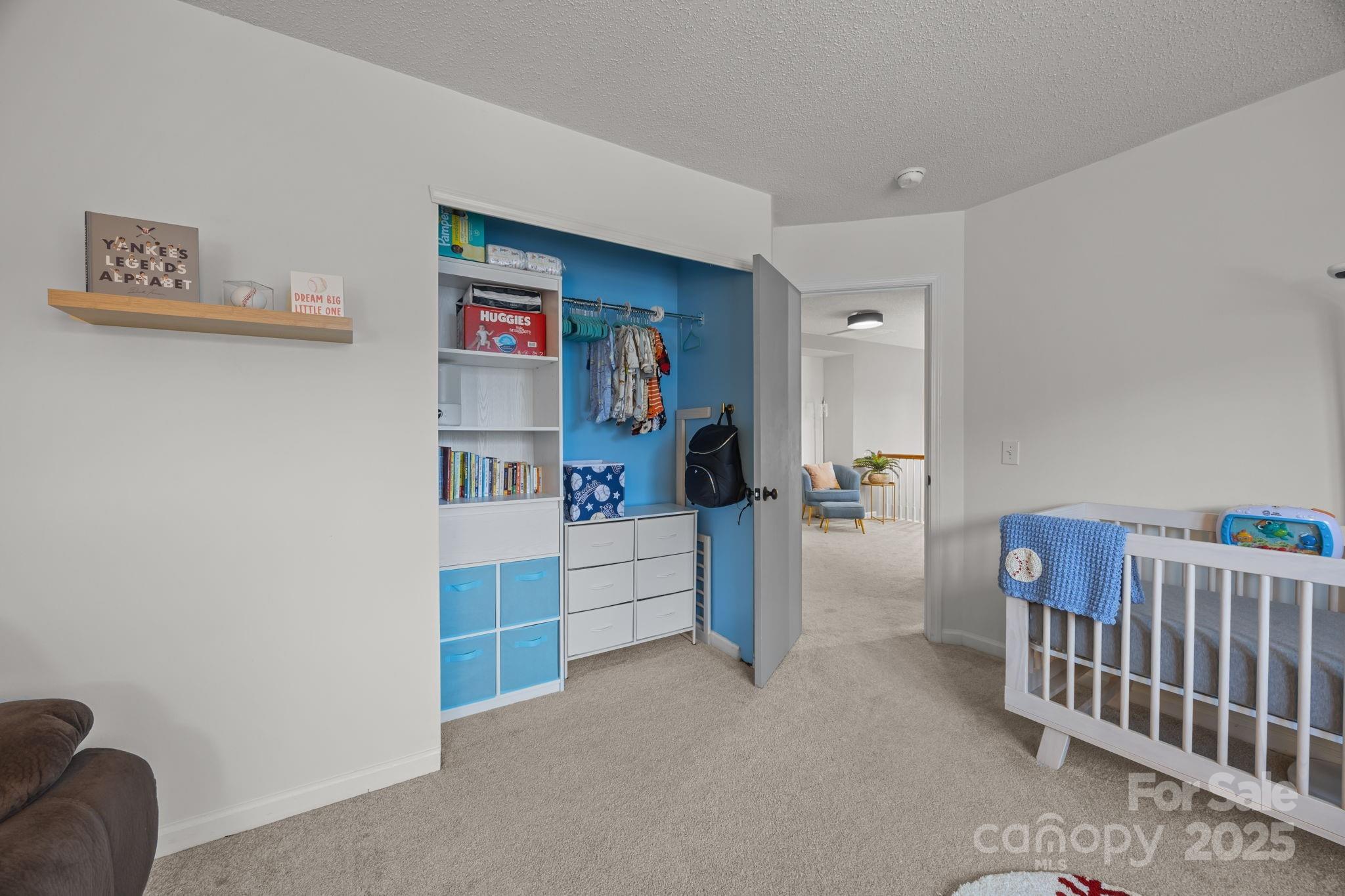 Hamilton Lakes - Residential