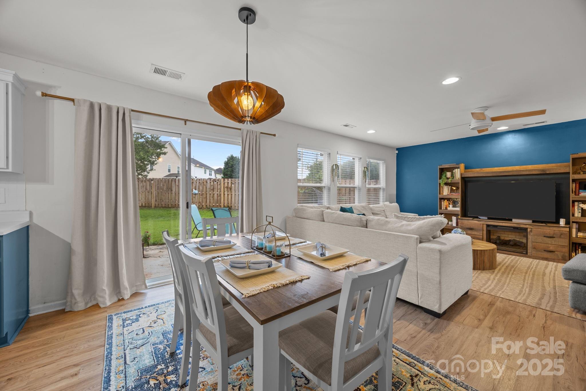 Hamilton Lakes - Residential